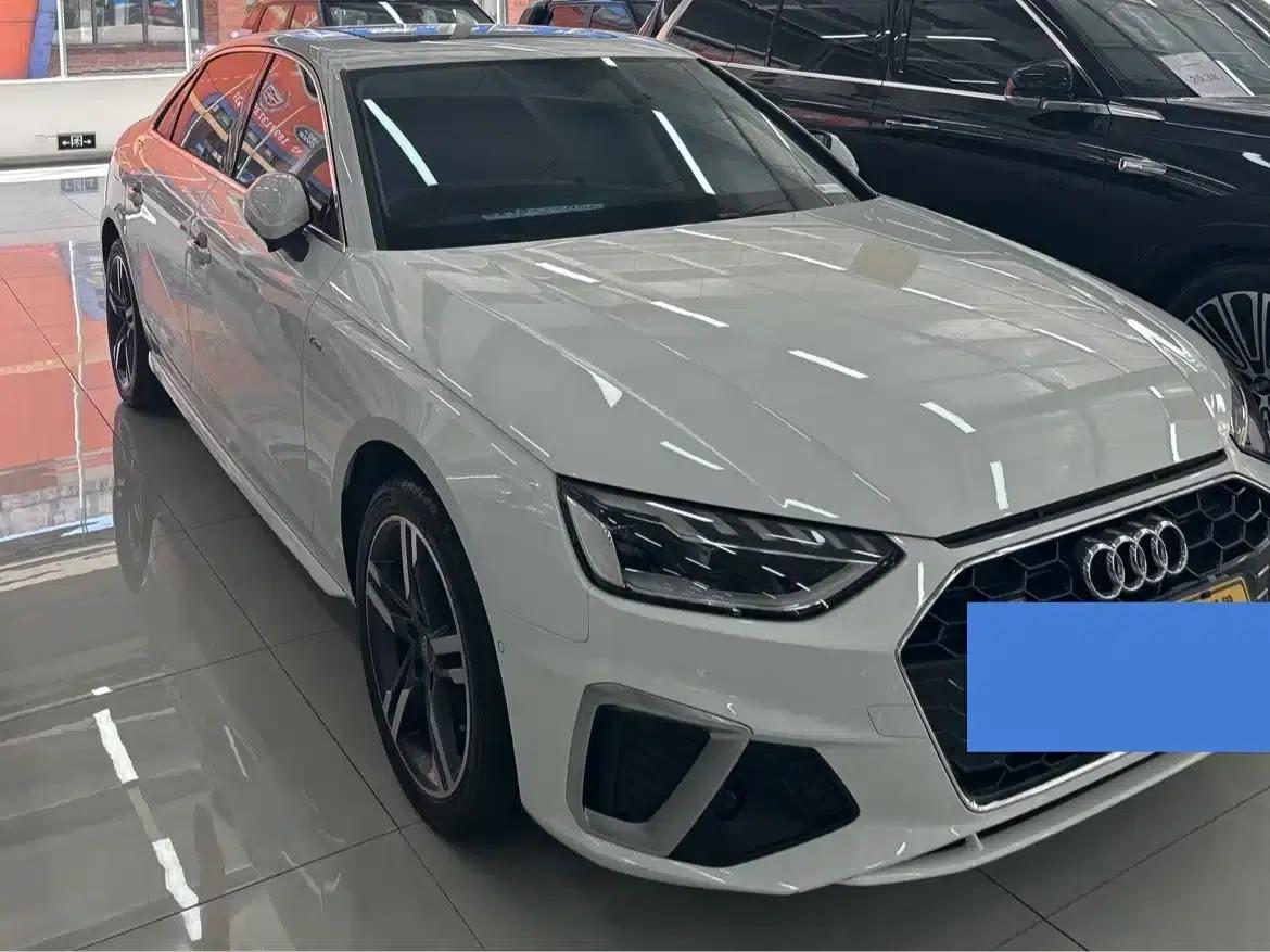 Audi A4L 2020 40 TFSI quattro Luxury Dynamic — миниатюра 1