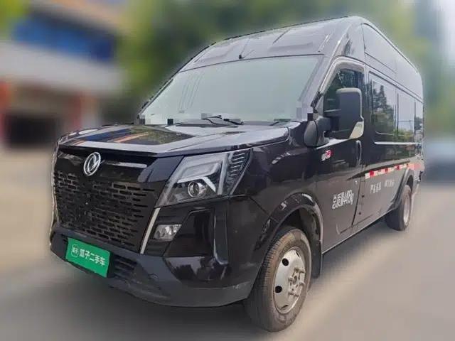 Dongfeng Yufeng 2023 V9+ 2.3T Manual Rear-Drive Cargo Van with Dual Rear Tires 3-Seater