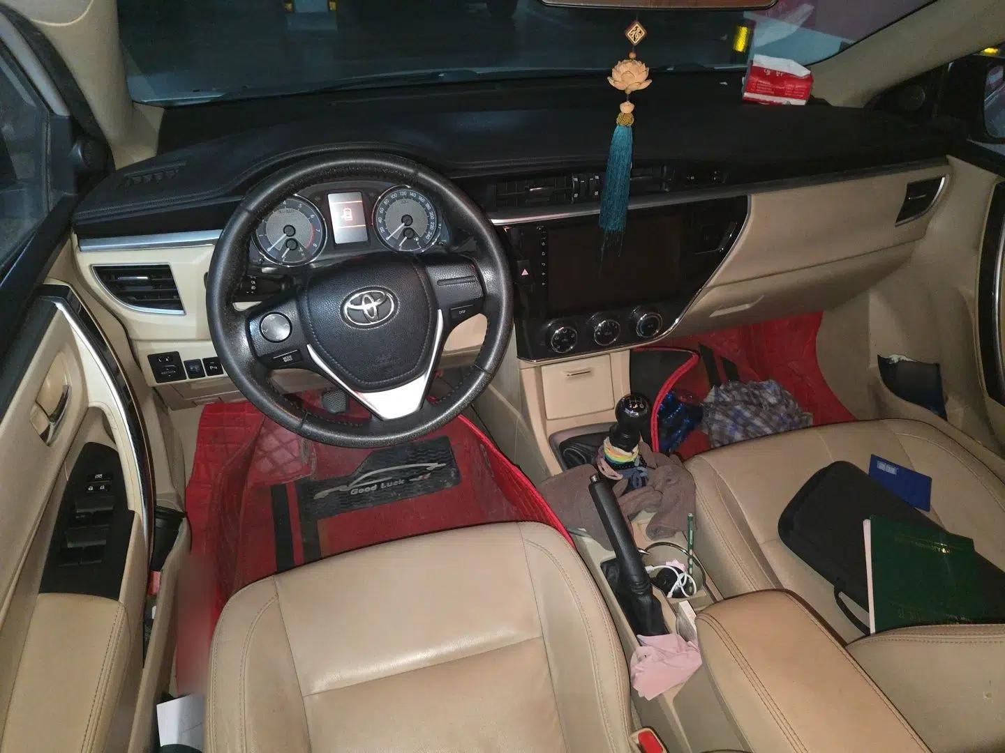 Toyota Corolla 2014 1.6L Manual GL-i Leather Edition — миниатюра 9