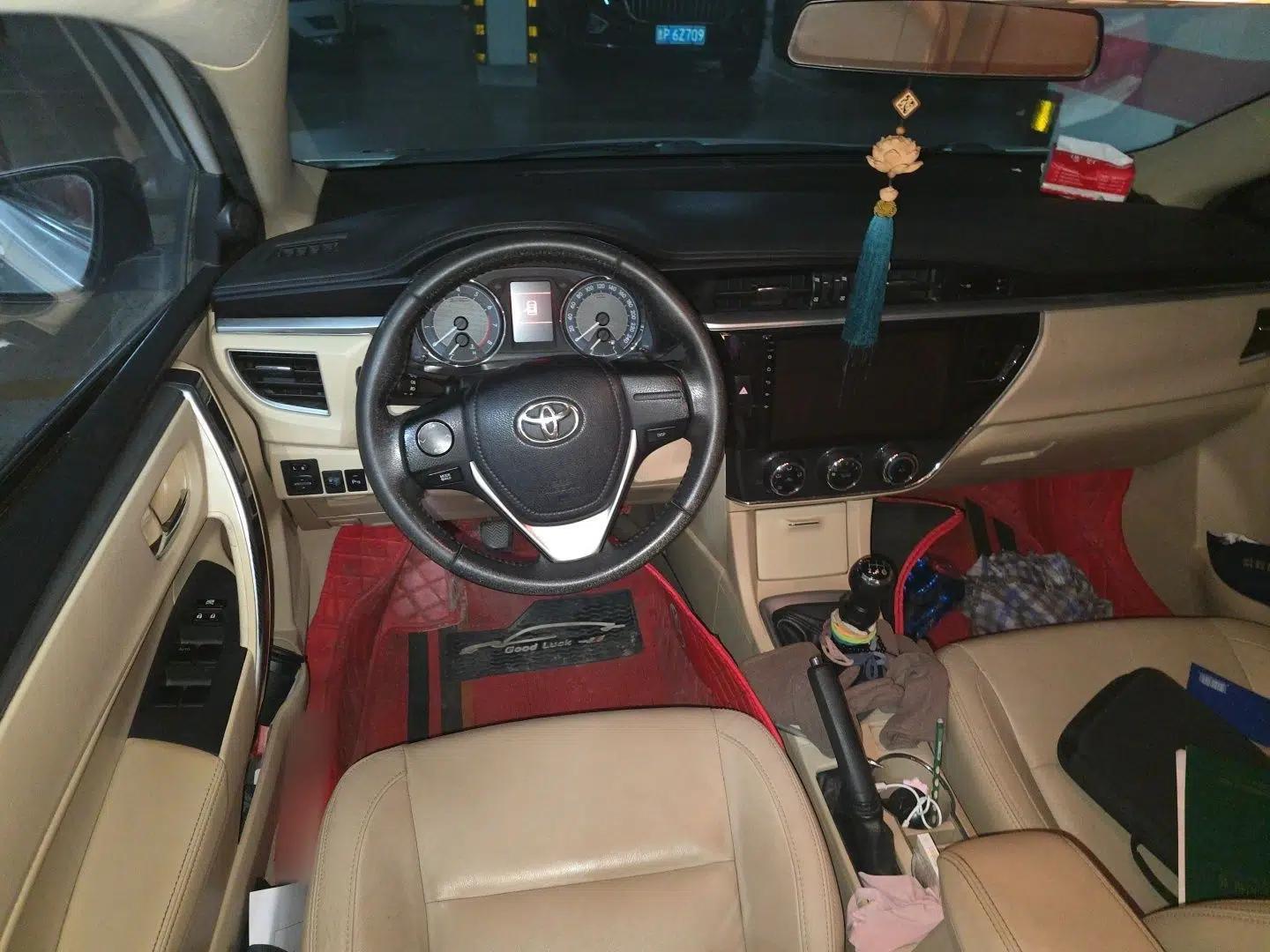 Toyota Corolla 2014 1.6L Manual GL-i Leather Edition — миниатюра 10