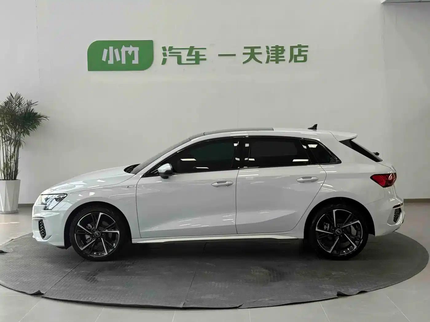 Audi A3 2023 Sportback 35 TFSI Fashion Sport — миниатюра 5