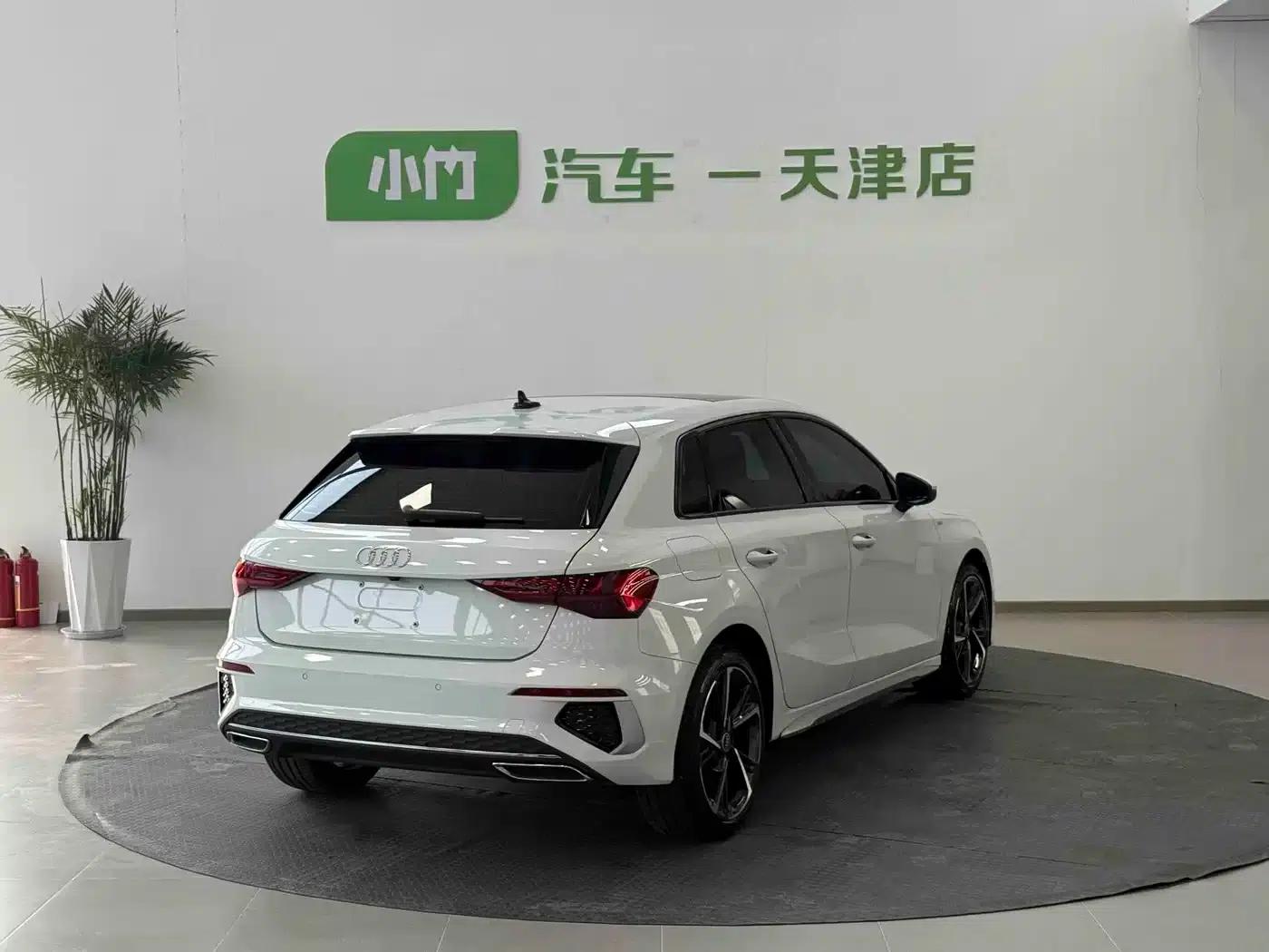 Audi A3 2023 Sportback 35 TFSI Fashion Sport — миниатюра 8