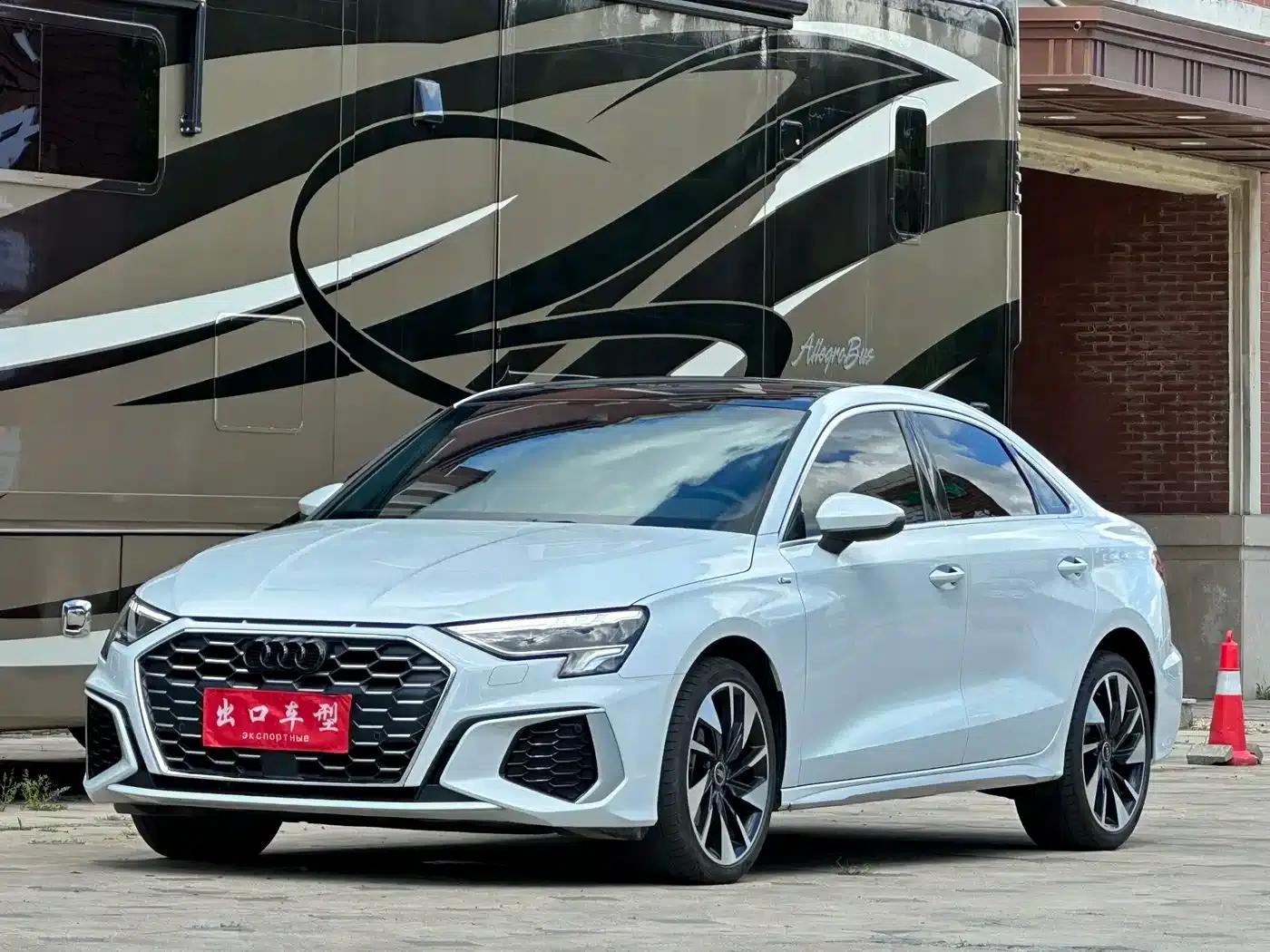 Audi A3 2023 Facelift A3L Limousine 35 TFSI Sporty Edition — миниатюра 1