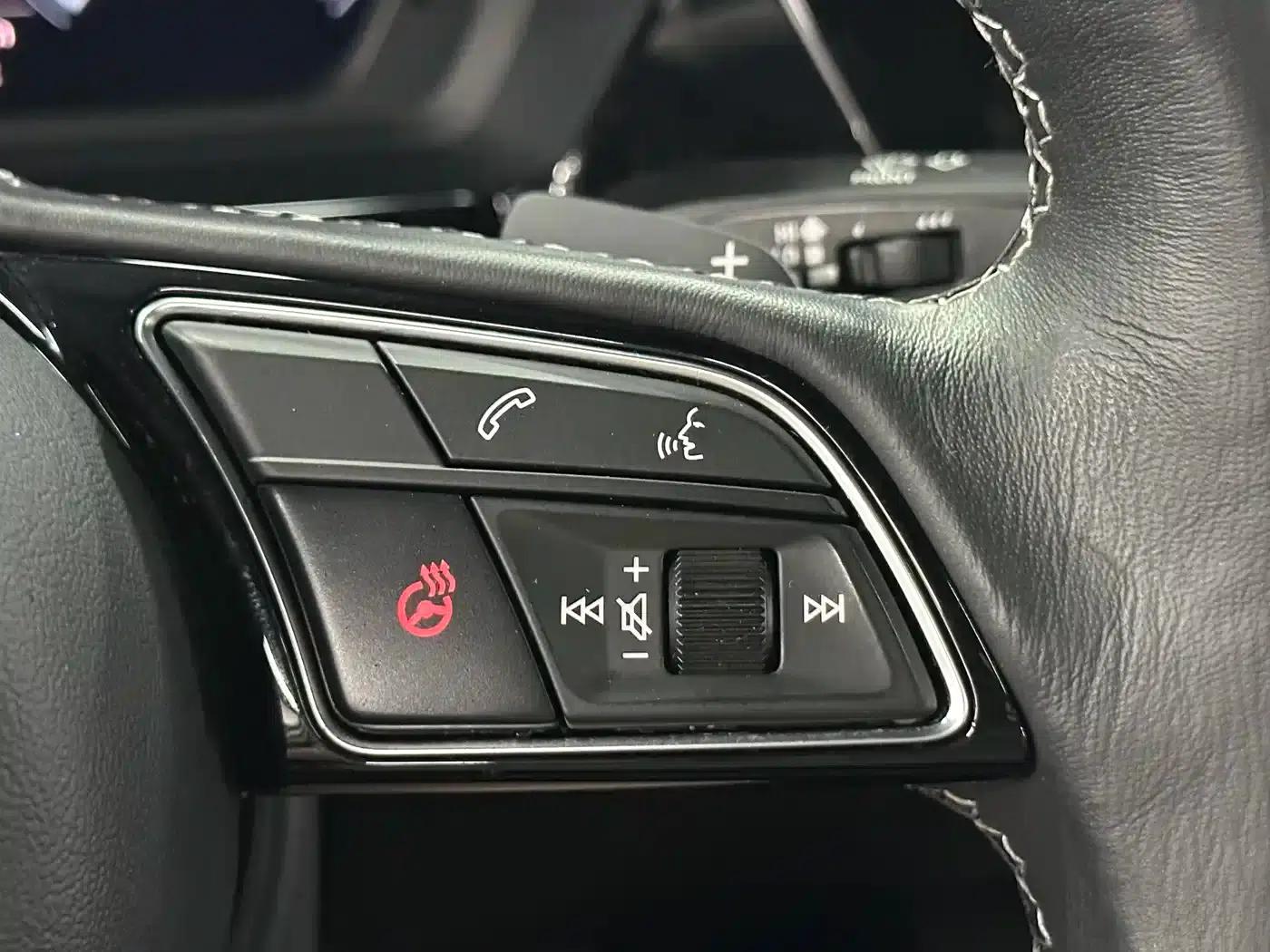 Audi A3 2023 Facelift A3L Limousine 35 TFSI Sporty Edition — миниатюра 32