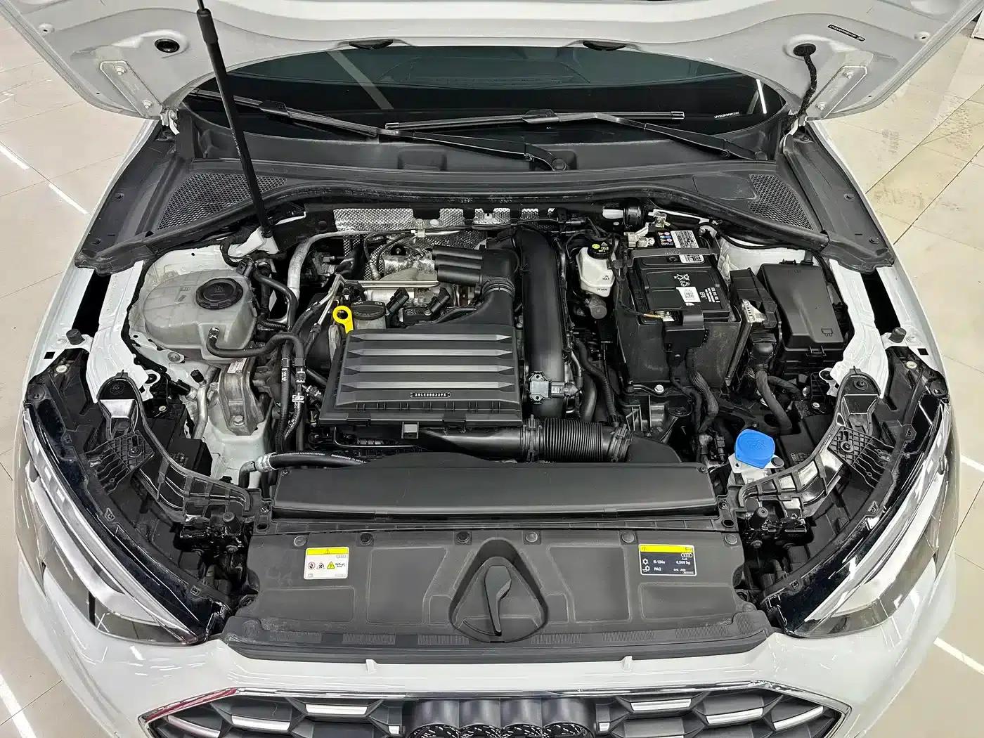 Audi A3 2023 Facelift A3L Limousine 35 TFSI Sporty Edition — миниатюра 8