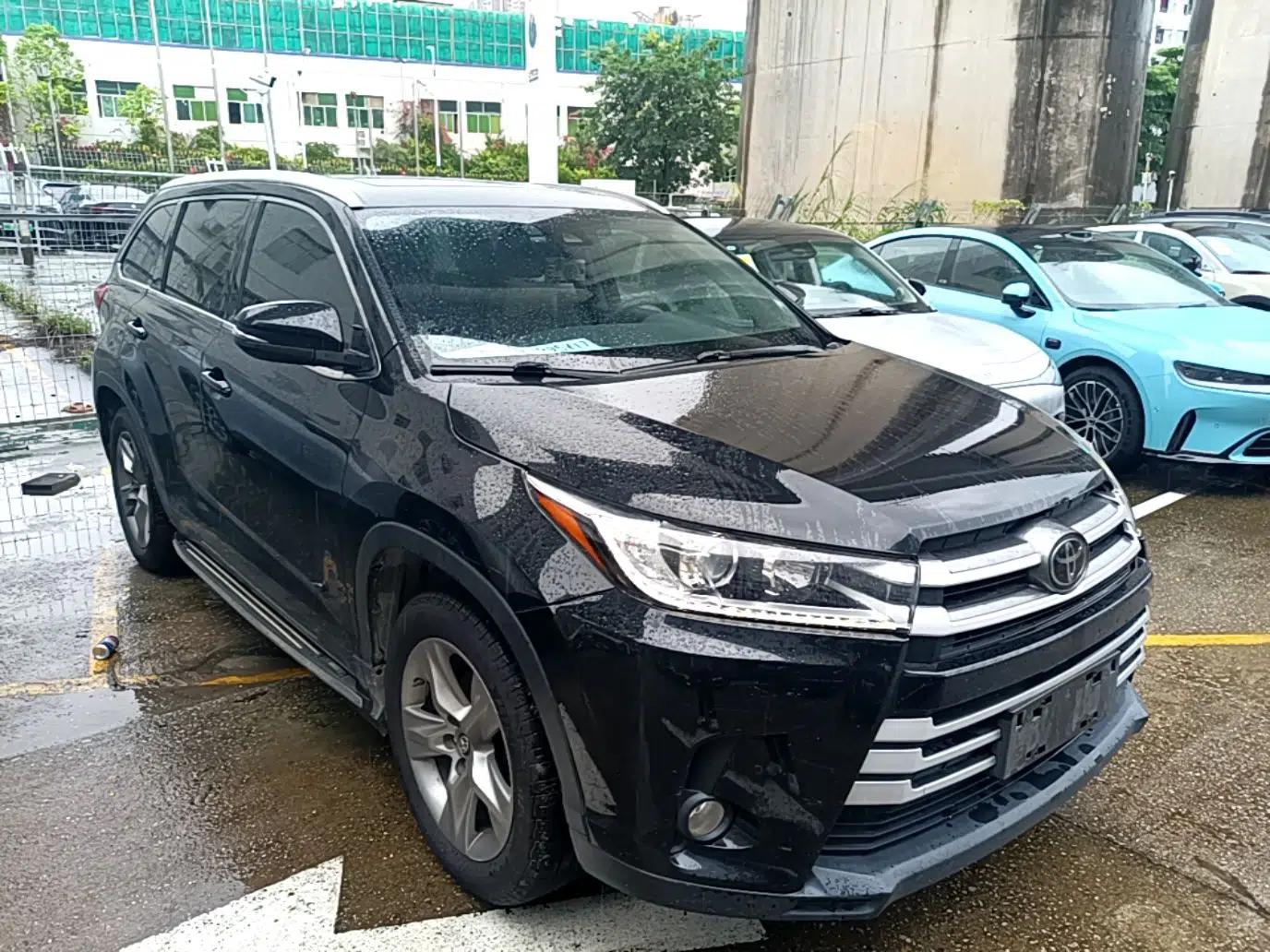 Toyota Highlander 2018 2.0T Four-Wheel Drive Luxury Version 7 Seats China VI Standard — миниатюра 3