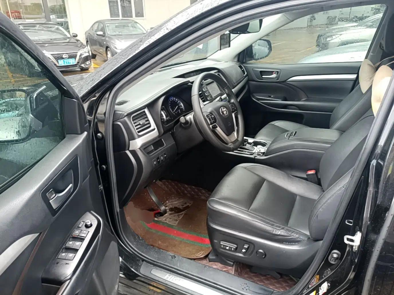 Toyota Highlander 2018 2.0T Four-Wheel Drive Luxury Version 7 Seats China VI Standard — миниатюра 23