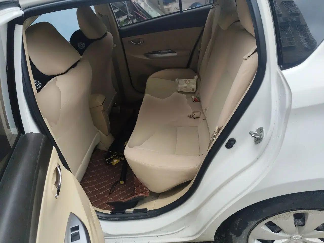 Toyota YARiS L Zhi Xuan 2015 1.5E Automatic Charm Edition — миниатюра 17