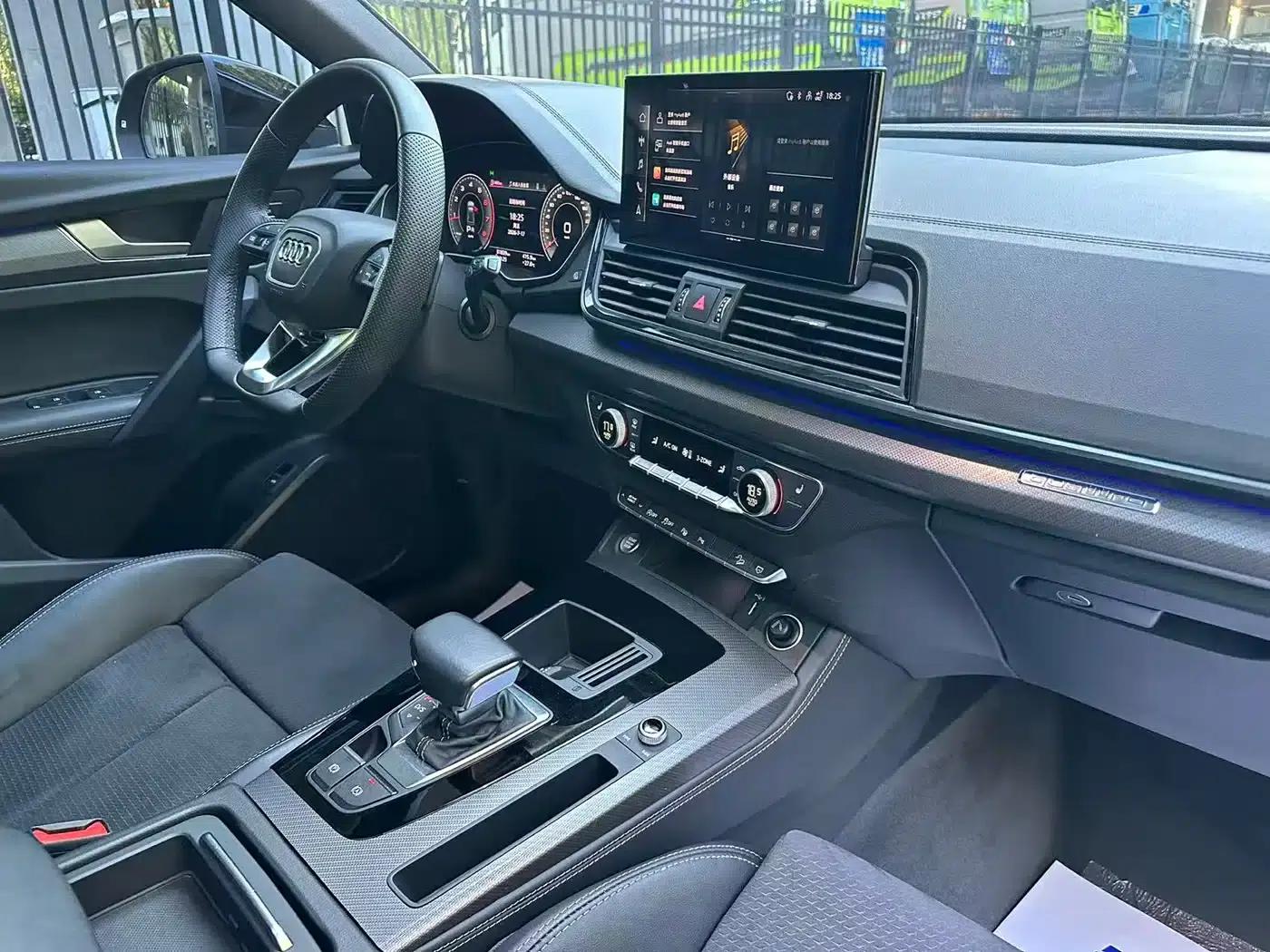 Audi Q5L Sportback 2022 40 TFSI Luxury — миниатюра 11