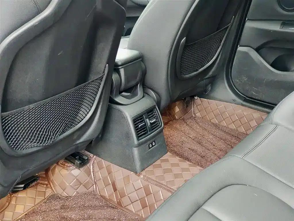 BMW X1 2019 sDrive18Li Fashion Edition — миниатюра 9