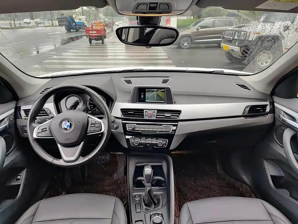 BMW X1 2019 sDrive18Li Fashion Edition — миниатюра 10