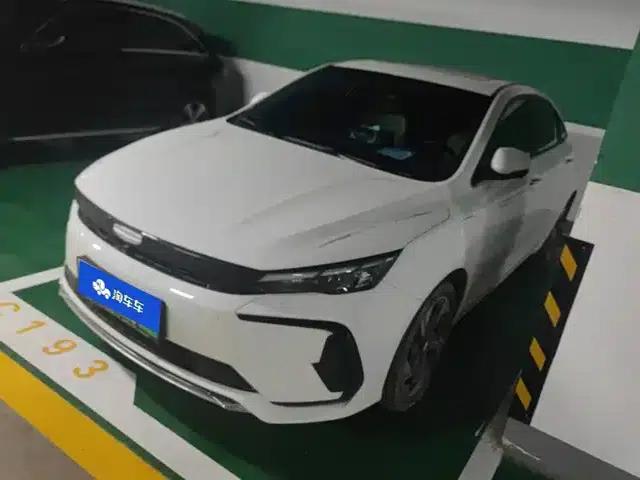 Geely Emgrand L HiP 2024 Dragon Edition 1.5TD-DHT Pro 100KM Excellent Model