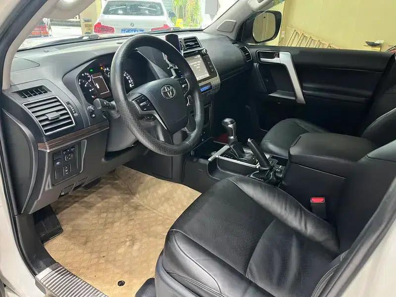 2018 Prado 3.5L Automatic TX-L with Rear-mounted Spare Tire — миниатюра 18