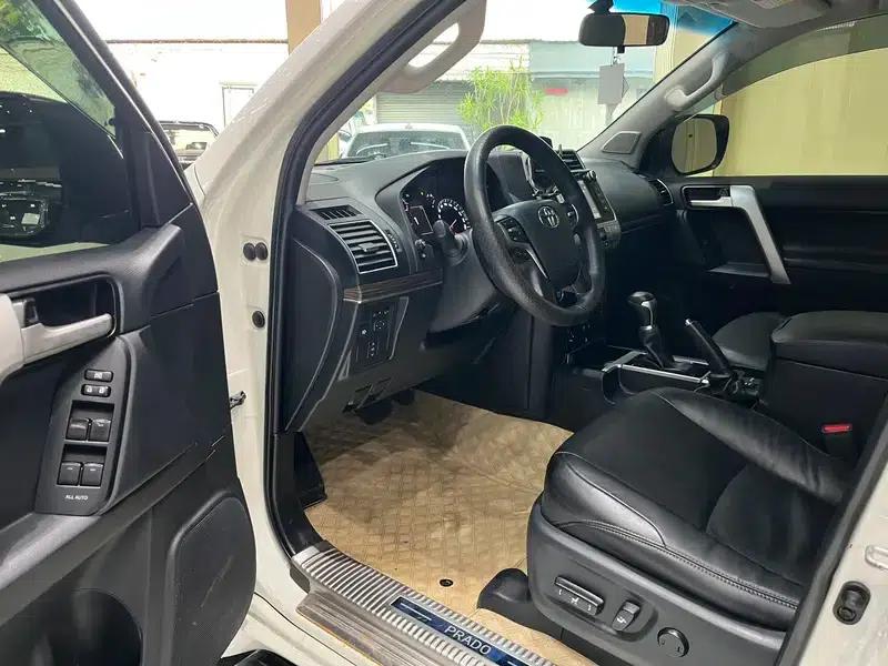 2018 Prado 3.5L Automatic TX-L with Rear-mounted Spare Tire — миниатюра 22