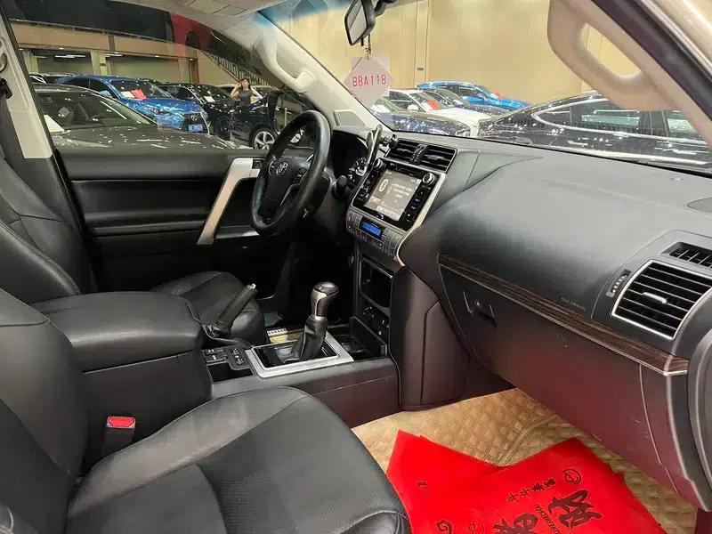 2018 Prado 3.5L Automatic TX-L with Rear-mounted Spare Tire — миниатюра 23