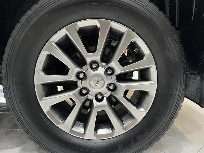 2018 Prado 3.5L Automatic TX-L with Rear-mounted Spare Tire — миниатюра 9