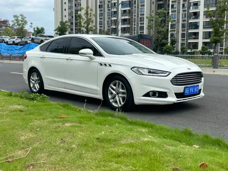 2013 Ford Mondeo 1.5L GTDi180 Fashion Edition — миниатюра 3