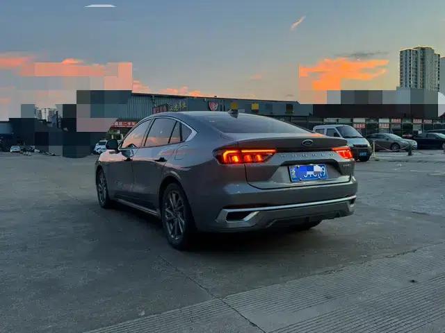2023 Ford Mondeo EcoBoost 180 Luxury — миниатюра 5