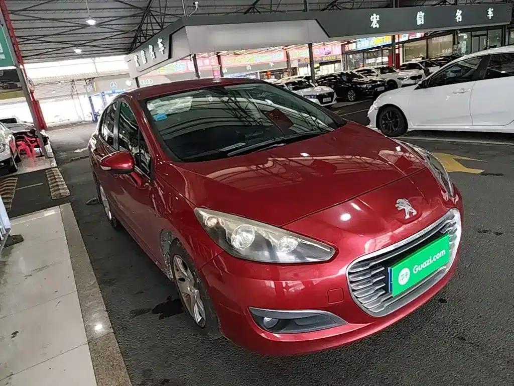 Peugeot 308 2014 Enjoy Edition Classic 1.6L Manual Premium Model — миниатюра 4