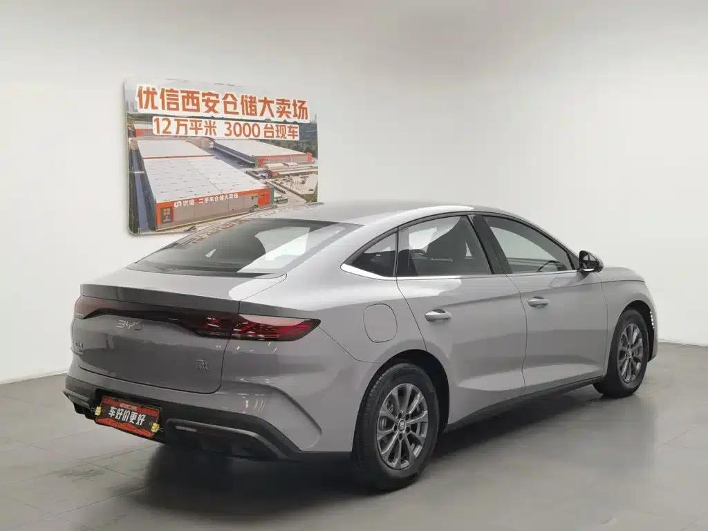 Qin L 2026 DM-i 128KM Progressive Edition — миниатюра 2