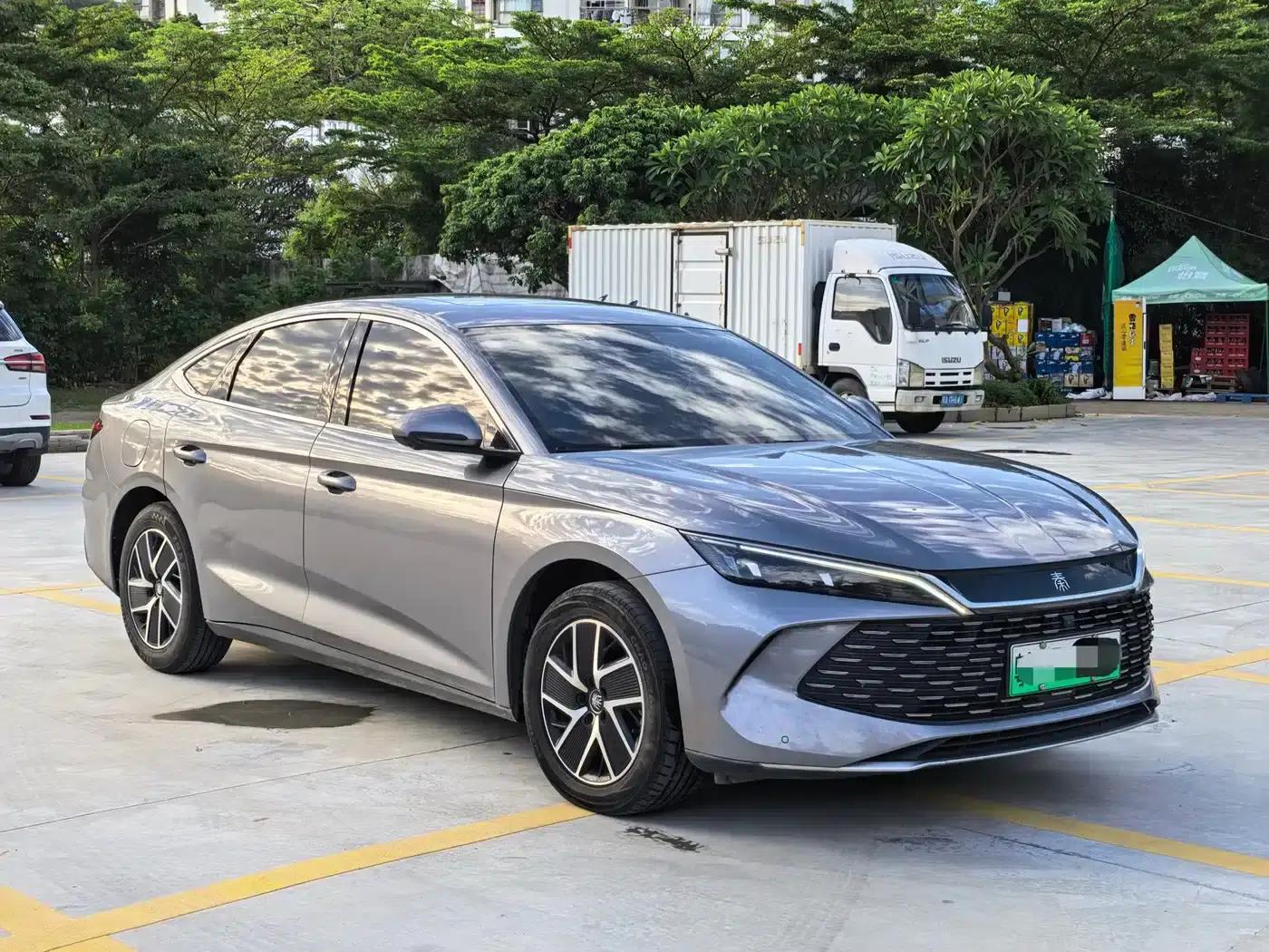 Qin L 2024 DM-i 120KM Leading Edition — миниатюра 3