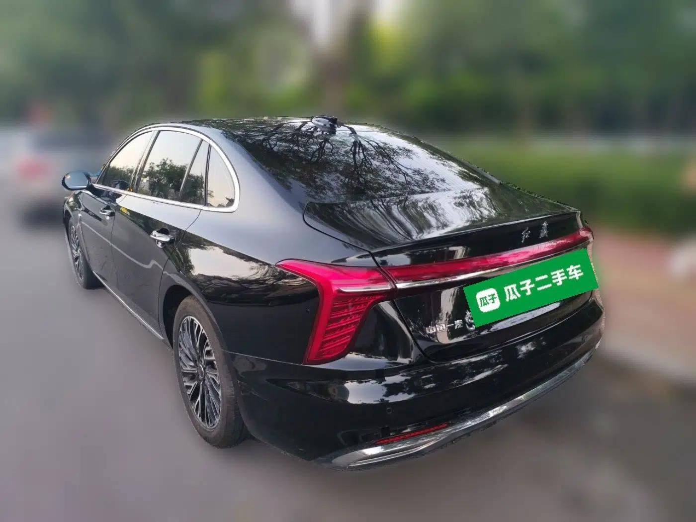 Hongqi H5 2025 2.0T Automatic Flag Edition – 500 000 Units Commemorative Version — миниатюра 4