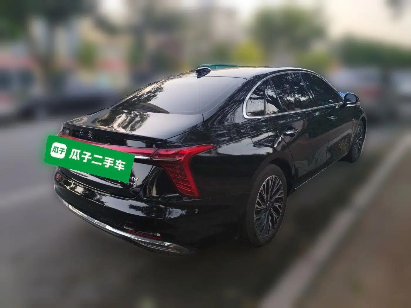 Hongqi H5 2025 2.0T Automatic Flag Edition – 500 000 Units Commemorative Version — миниатюра 6