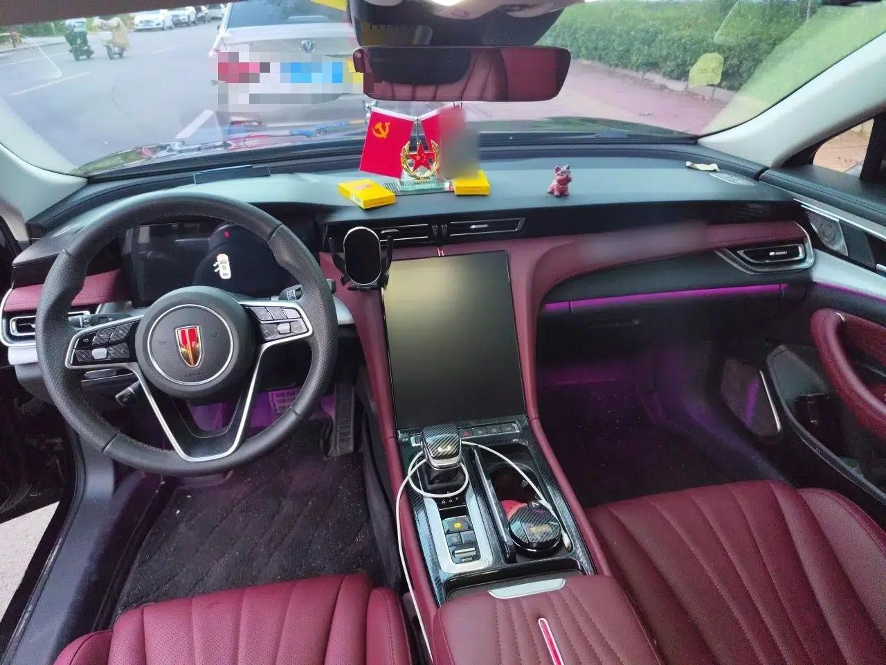 Hongqi H5 2025 2.0T Automatic Flag Edition – 500 000 Units Commemorative Version — миниатюра 9