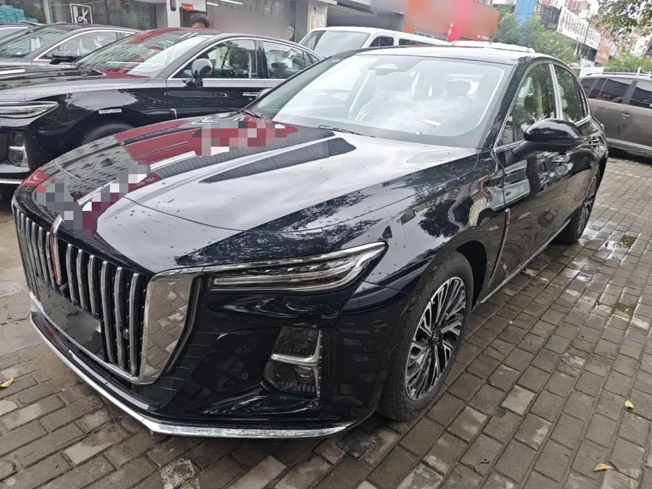Hongqi H5 2025 2.0T Automatic Flag Edition – 500 000 Units Commemorative Version — миниатюра 1