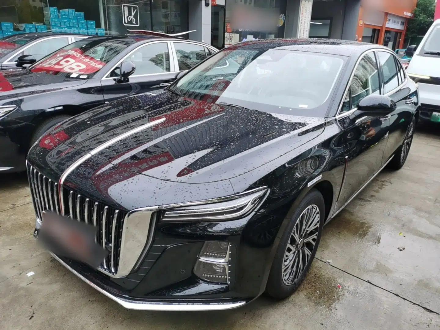 Hongqi H5 2025 2.0T Automatic Flag Edition – 500 000 Units Commemorative Version — миниатюра 1
