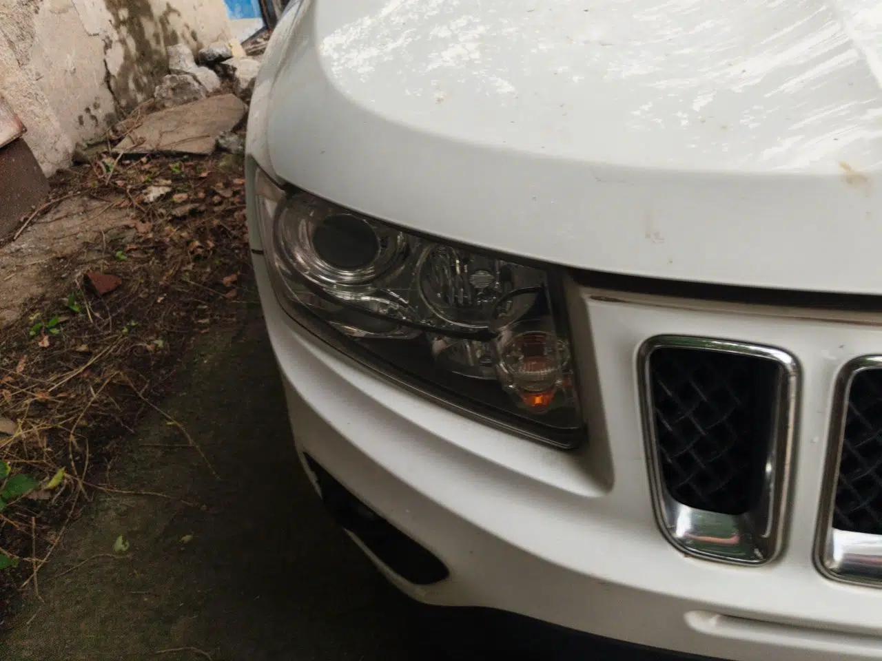 Jeep Compass 2012 2.0L two-wheel drive luxury version — миниатюра 7