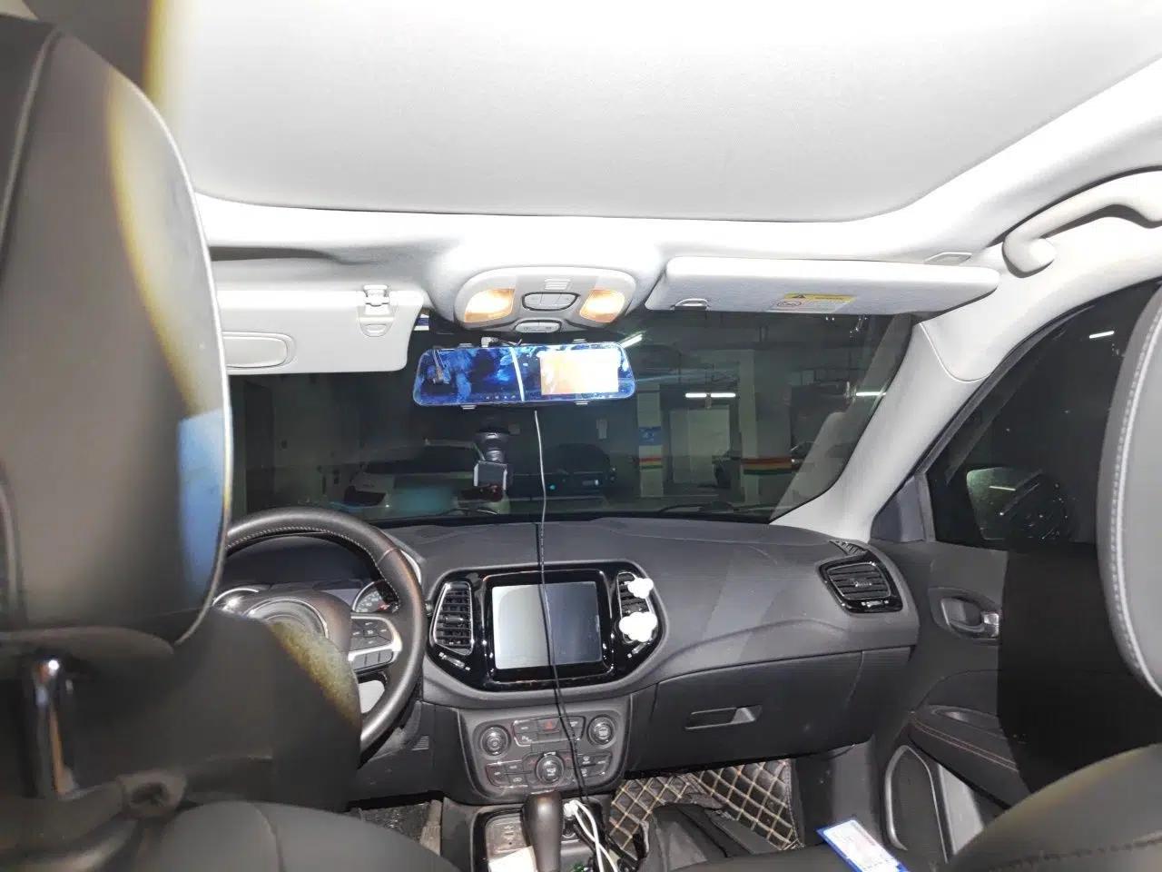 Jeep Compass 2020 220T Automatic Elite Edition — миниатюра 18