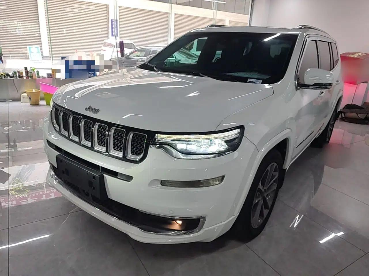 Jeep Grand Commander 2018 2.0T Four-Wheel Drive Smart Enjoyment Version China V Emission Standard — миниатюра 1
