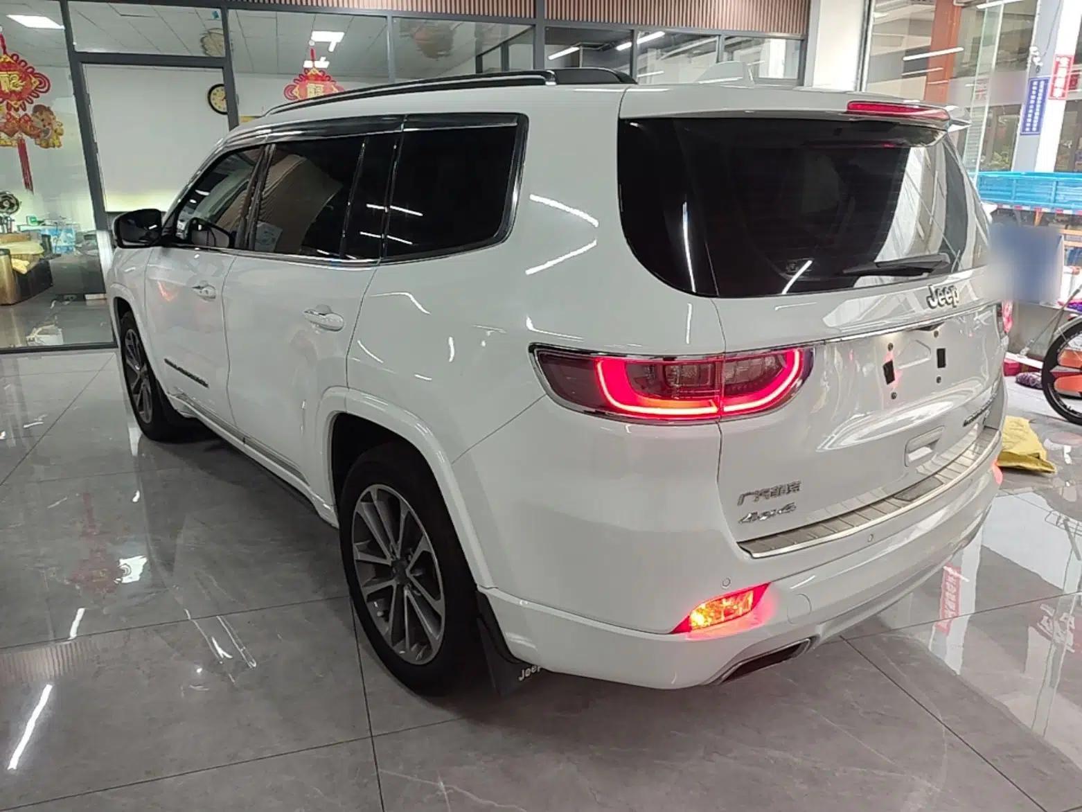 Jeep Grand Commander 2018 2.0T Four-Wheel Drive Smart Enjoyment Version China V Emission Standard — миниатюра 4