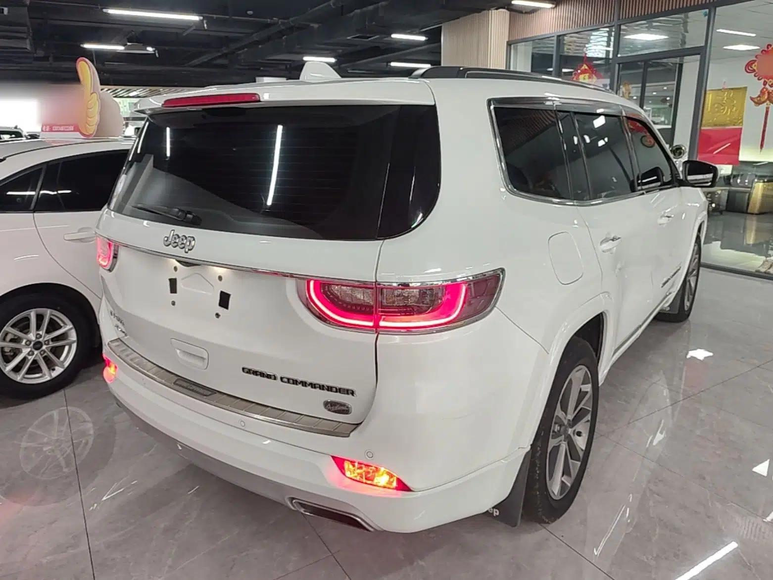 Jeep Grand Commander 2018 2.0T Four-Wheel Drive Smart Enjoyment Version China V Emission Standard — миниатюра 6