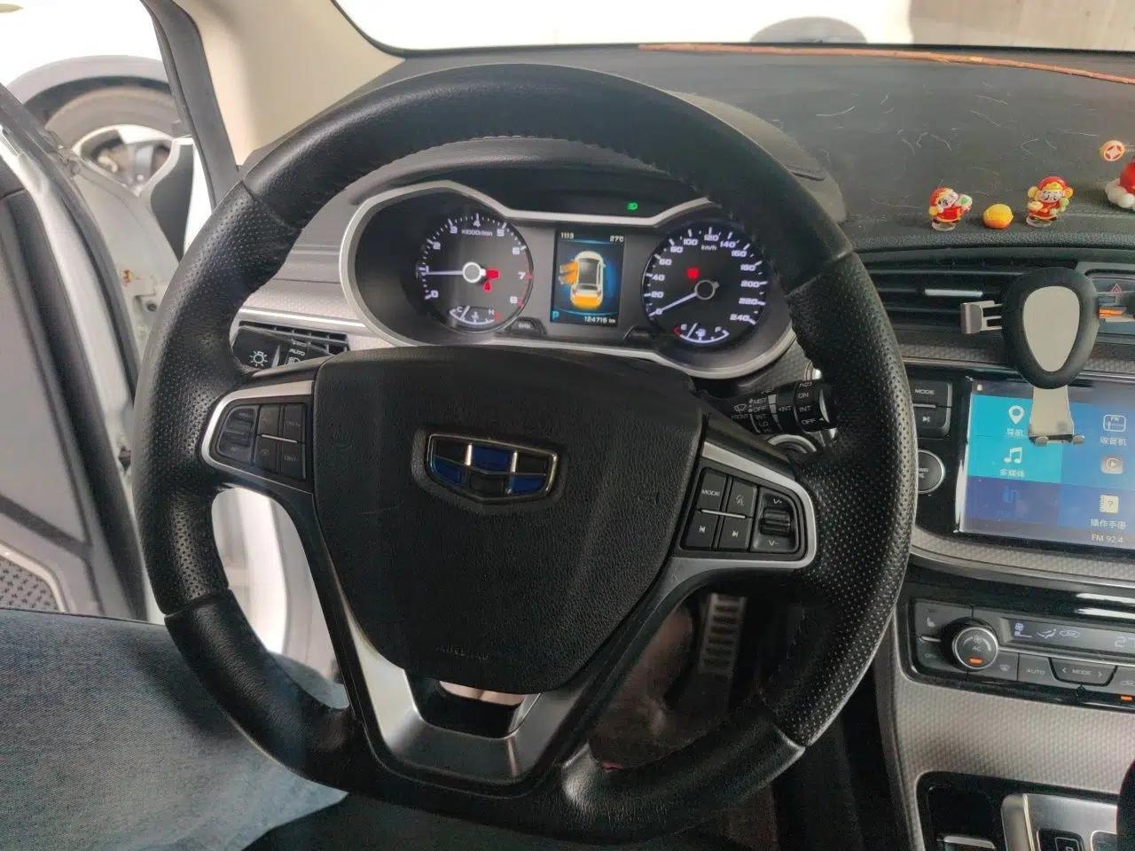 Geely Auto Emgrand GS 2016 Elegant Edition 1.3T Automatic ZhenShang Model — миниатюра 10