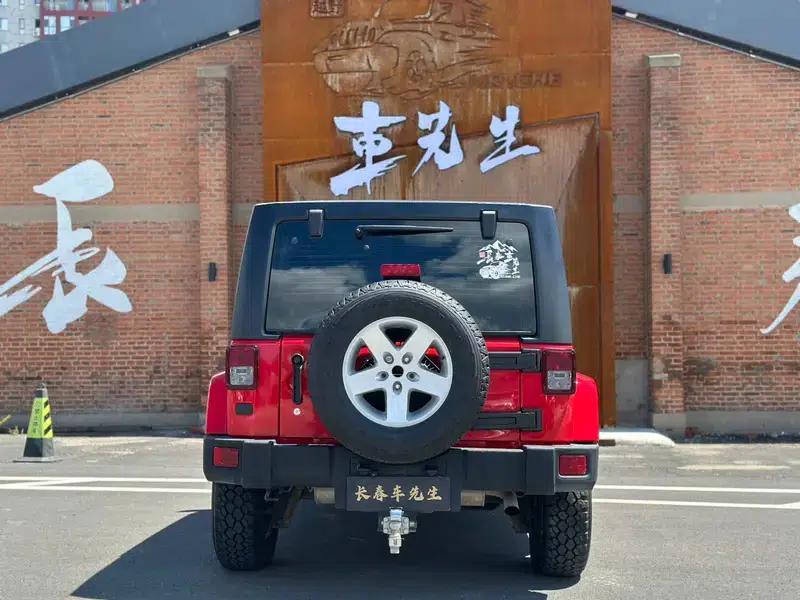 2015 Jeep Wrangler 2.8TD Sahara 4-Door — миниатюра 6