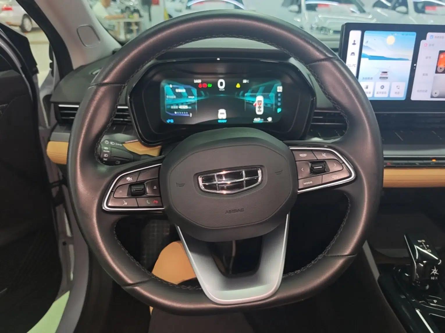 Geely Auto Emgrand L HiP 2024 Champion Edition 1.5TD-DHT Pro 100KM Excellence Model — миниатюра 13