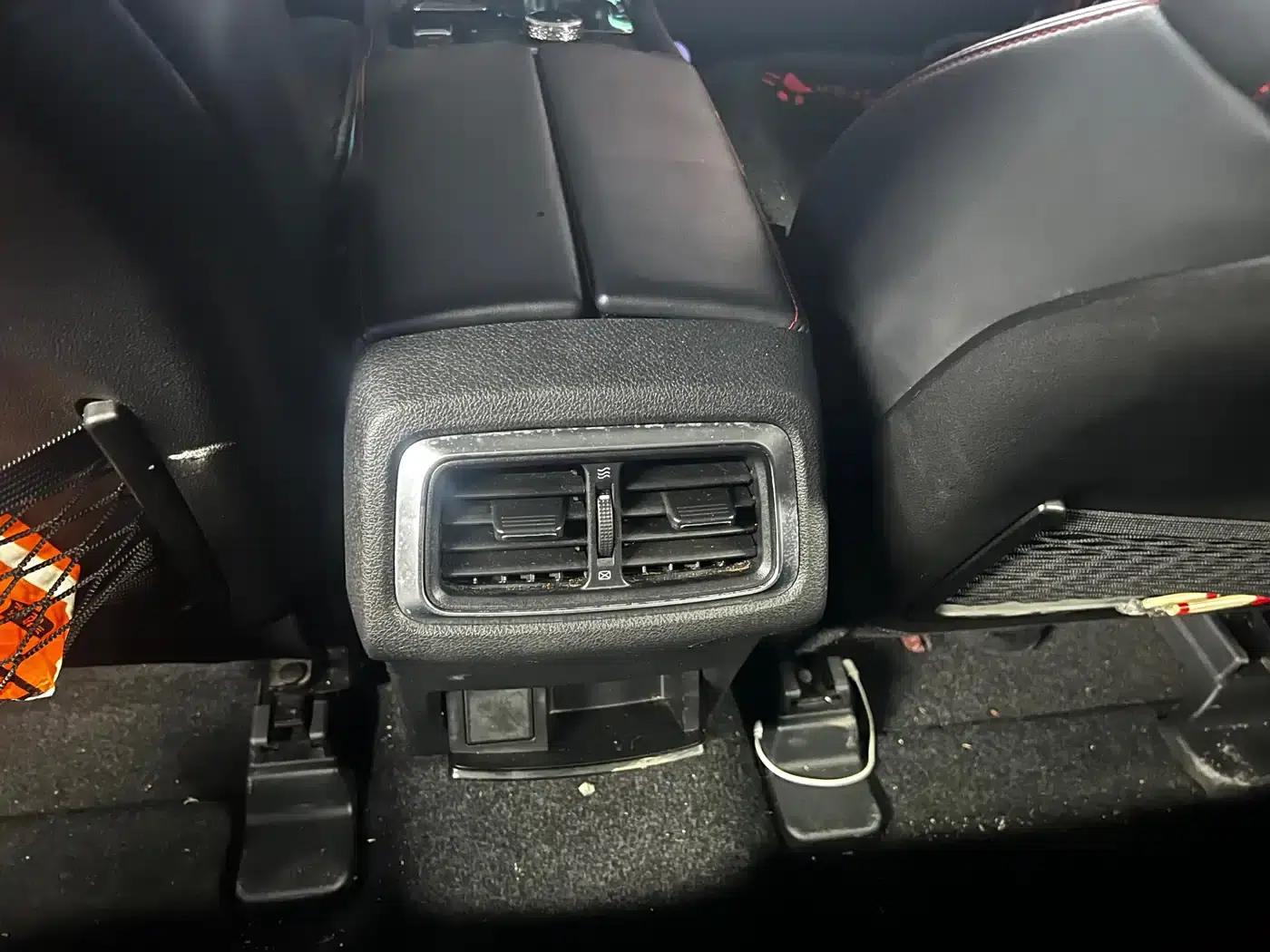 Beijing BJ40 2020 2.0T Automatic 4WD City Hunter Supreme Edition — миниатюра 9