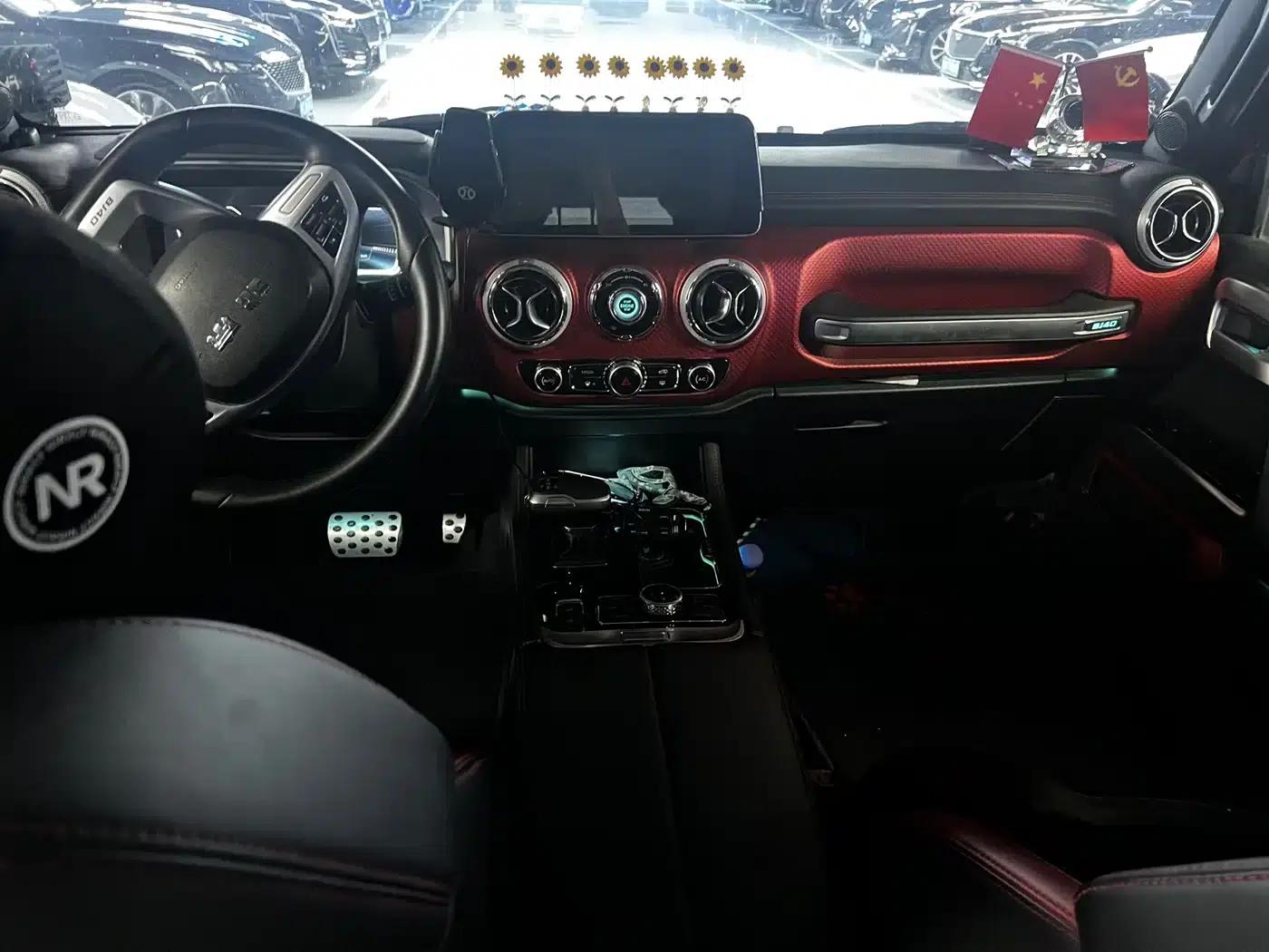 Beijing BJ40 2020 2.0T Automatic 4WD City Hunter Supreme Edition — миниатюра 10