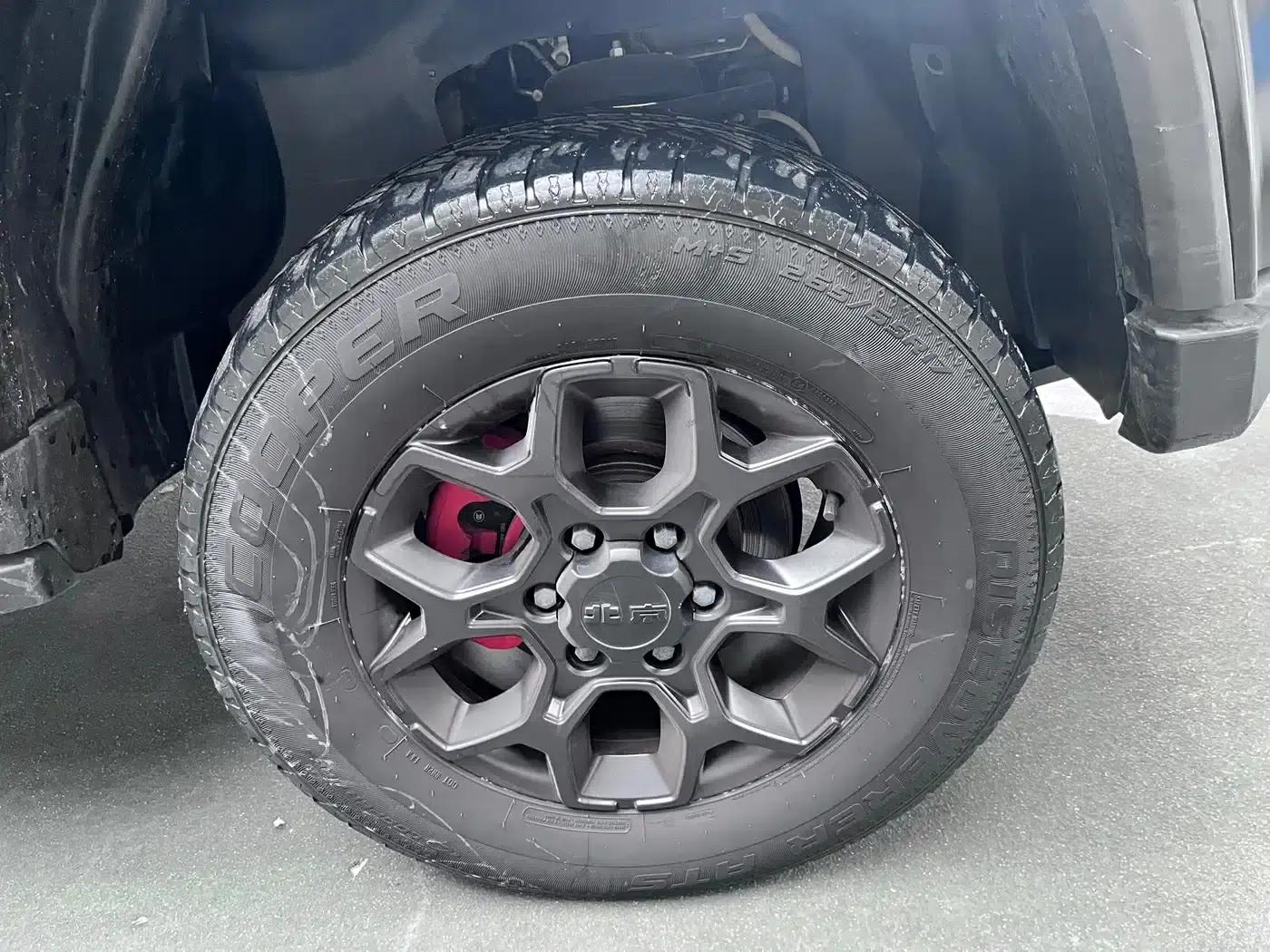 Beijing BJ40 2021 2.0D Automatic 4WD Blade Hero Edition (Hero Model) — миниатюра 4