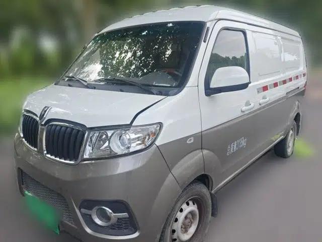 Jinbei New Hiace S 2023 1.5L Wealth Edition Van 2/5-Seater Air-Conditioned Model SWC15M