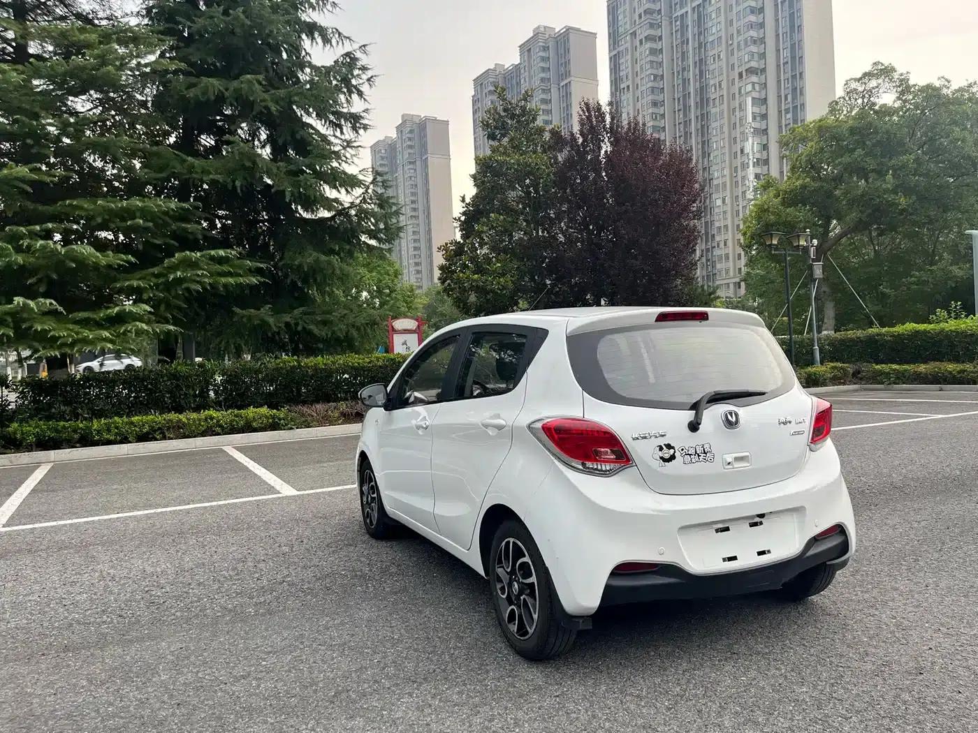 Benben 2015 1.4L IMT Premium Edition (National V Emission Standard) — миниатюра 3