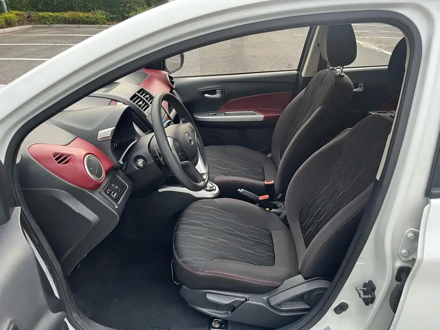 Benben 2015 1.4L IMT Premium Edition (National V Emission Standard) — миниатюра 9