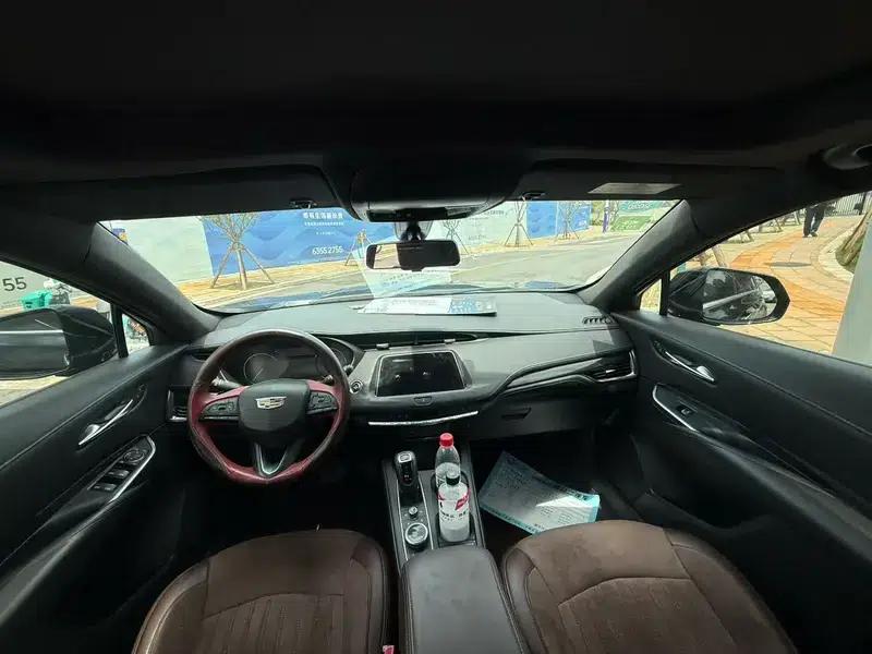 2018 Cadillac XT4 28T Two-Wheel Drive Technical Edition — миниатюра 7