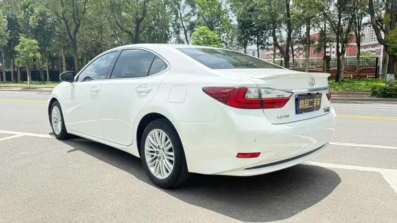 Lexus ES 2015 200 Elite Edition — миниатюра 4