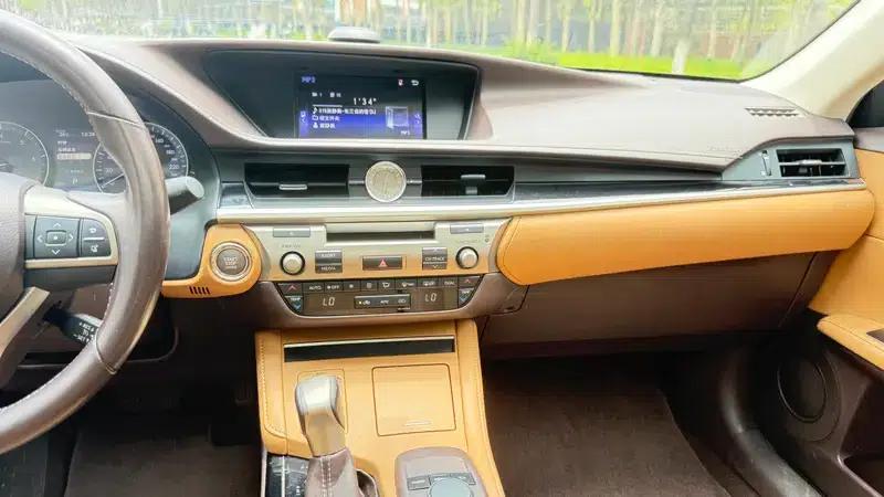 Lexus ES 2015 200 Elite Edition — миниатюра 8