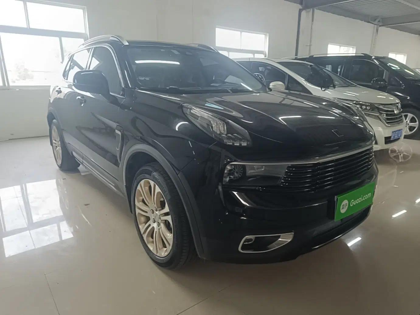 Lynk & Co 01 2017 2.0T Two-Wheel Drive Pro Edition — миниатюра 3