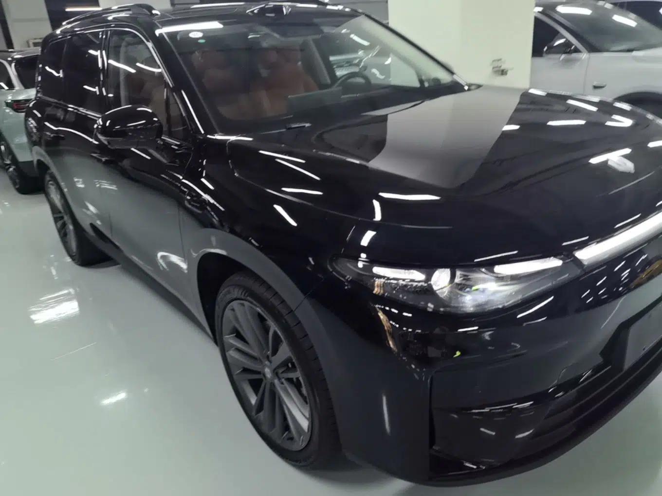 Leapmotor C16 2026 Extended-Range 280 LiDAR Zhizun Edition 6 Seats — миниатюра 3