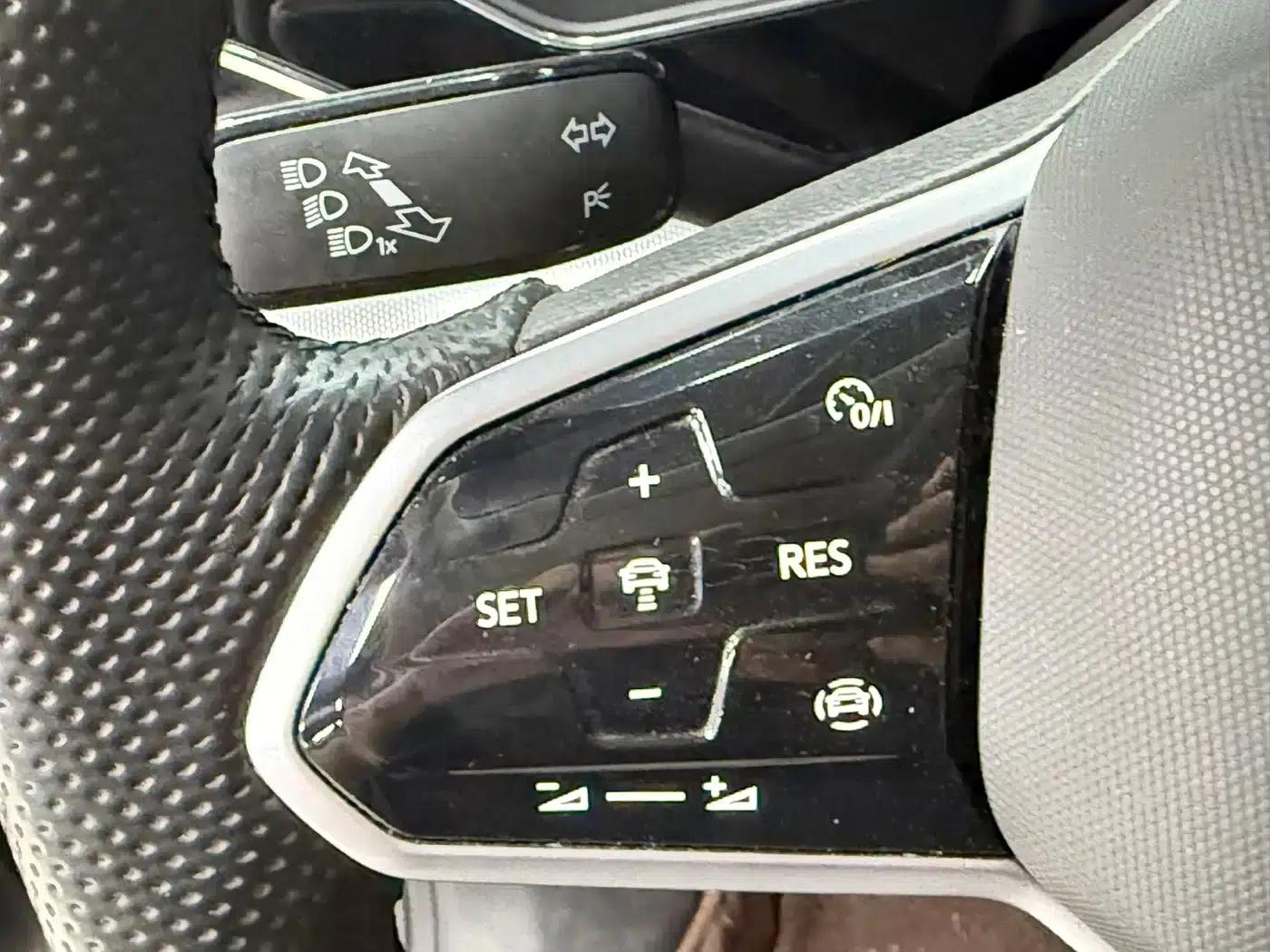 2023 Passat Facelift 280TSI Starry Sky Elite Edition — миниатюра 11
